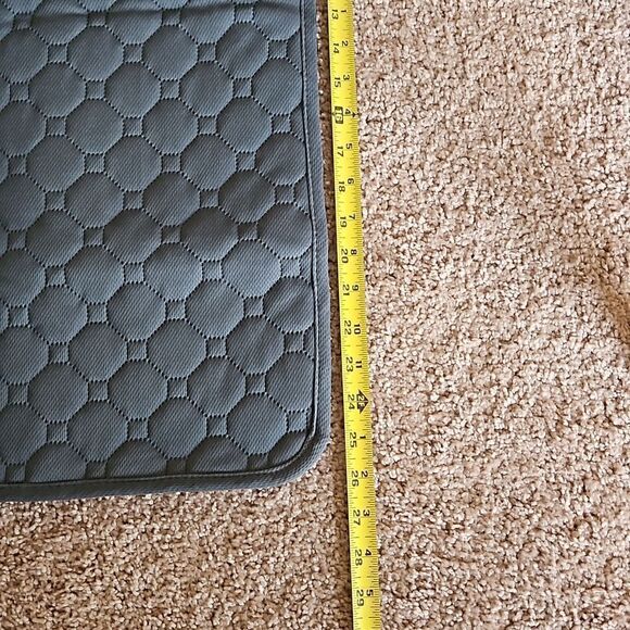 NWOT  Waterproof animal washable and reusable bed mat. - Picture 4 of 5